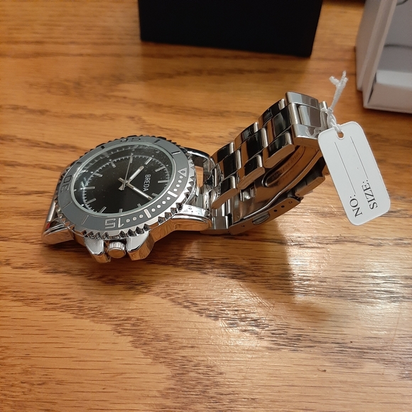 Ladies watch - Picture 2 of 8